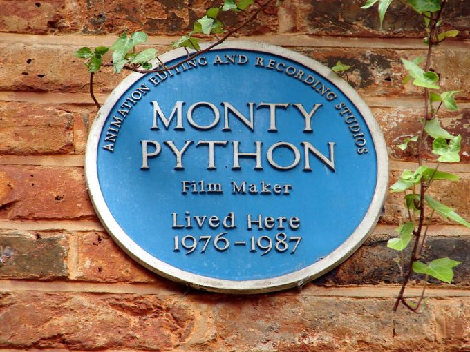 1280px-Monty_Python_(4624404749)